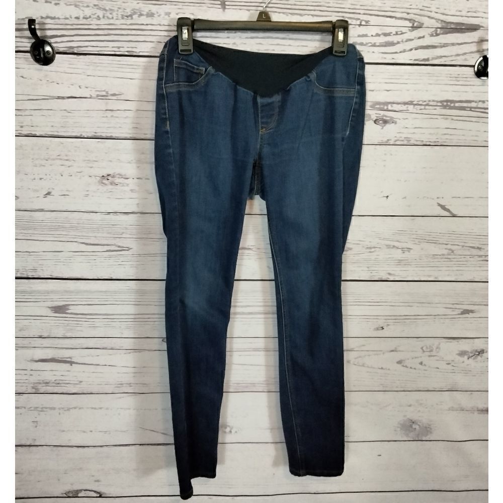 "Jessica Simpson" woman's maternity pants 👖